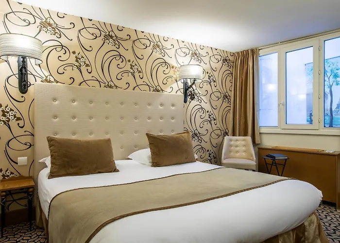 Des Ducs D'anjou Отель 4*