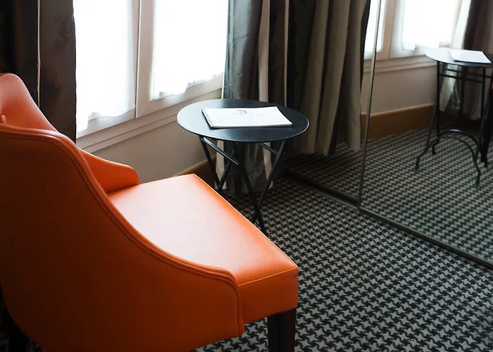 Отель Des Ducs D'anjou