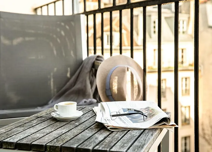 Des Ducs D'anjou Отель